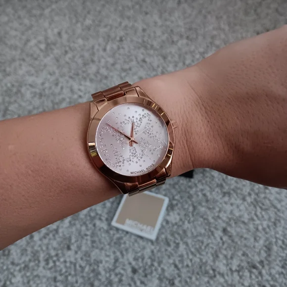 RARE! Michael Kors Rose Gold Slim Runway Watch - Picture 6 of 12